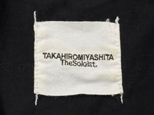 Load image into Gallery viewer, TAKAHIRO MIYASHITA The Soloist. タカヒロミヤシタザソロイスト サックス Tシャツ ブラック サイズ50 美品 中古 4b010638