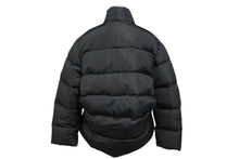 Load image into Gallery viewer, 新品未使用 BALENCIAGA バレンシアガ ダウンジャケット 675212 サイズ34 チャコール ロゴプリント ポリエステル レーヨン 中古 4b010951