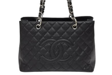 Load image into Gallery viewer, 極美品 CHANEL シャネル GST チェーントートバッグ A50995 12番台 キャビアスキン ココマーク ブラック シルバー金具 中古 4b010970