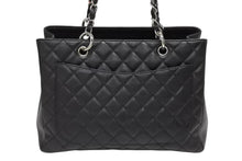 Load image into Gallery viewer, 極美品 CHANEL シャネル GST チェーントートバッグ A50995 12番台 キャビアスキン ココマーク ブラック シルバー金具 中古 4b010970