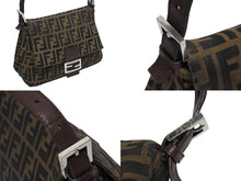 画像をギャラリービューアに読み込む, FENDI フェンディ マンマバケット ワンショルダーバッグ ズッカ柄 ブラウン キャンバス レザー シルバー金具 美品 中古 4b010978