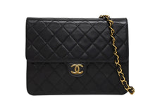 Load image into Gallery viewer, 極美品 CHANEL シャネル Sフラップ Sチェーンショルダーバッグ 4番台 ココマーク ラムスキン ブラック ゴールド金具 中古 4b010991