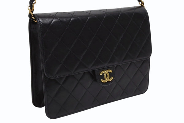 極美品 CHANEL シャネル Sフラップ Sチェーンショルダーバッグ 4番台 ココマーク ラムスキン ブラック ゴールド金具 中古 4b010991