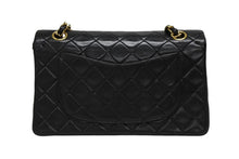 Load image into Gallery viewer, 極美品 CHANEL シャネル マトラッセ23 Wフラップ Wチェーンショルダーバッグ 2番台 ラムスキン ココマーク ブラック 中古 4b011002