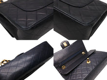 Load image into Gallery viewer, CHANEL シャネル マトラッセ25 Wフラップ Wチェーンショルダーバッグ 2番台 ココマーク ラムスキン ネイビー ゴールド金具 美品 中古 4b011008