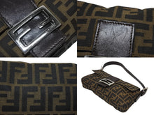 画像をギャラリービューアに読み込む, 極美品 FENDI フェンディ マンマバケット ショルダーバッグ 26424 ズッカ柄 キャンバス レザー ブラウン シルバー金具 中古 4b011011