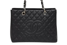 Load image into Gallery viewer, 極美品 CHANEL シャネル GST チェーントートバッグ A50995 19番台 キャビアスキン ココマーク ブラック シルバー金具 中古 4b011016