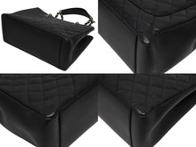 Load image into Gallery viewer, 極美品 CHANEL シャネル GST チェーントートバッグ A50995 19番台 キャビアスキン ココマーク ブラック シルバー金具 中古 4b011016