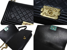Load image into Gallery viewer, 極美品 CHANEL シャネル ボーイシャネル チェーン ショルダーバッグ 23番台 カーフスキン ココマーク ブラック ゴールド金具 中古 4b011017