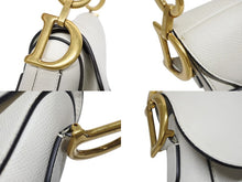 Load image into Gallery viewer, Christian Dior クリスチャンディオール サドルバッグ ワンショルダーバッグ 28-MA-0260 ホワイト レザー 美品 中古 4b011040
