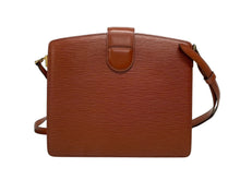 Load image into Gallery viewer, LOUIS VUITTON ルイヴィトン ショルダーバッグ M52343 カプチン ブラウン エピレザー ゴールド金具 中古 4b011046