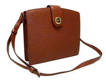 Load image into Gallery viewer, LOUIS VUITTON ルイヴィトン ショルダーバッグ M52343 カプチン ブラウン エピレザー ゴールド金具 中古 4b011046