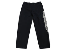 Load image into Gallery viewer, CHROME HEARTS クロムハーツ スウェットパンツ リップアンドタン フローラルクロス コットン ブラック ホワイト 美品 中古 4b011056