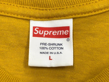 Load image into Gallery viewer, SUPREME シュプリーム Swimmers Tee スイマー 半袖Tシャツ 18SS コットン マスタード サイズL 美品 中古 4b010630