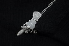 Load image into Gallery viewer, 新品未使用 CHROME HEARTS クロムハーツ カシミヤ ジップ パーカー フローラルクロス ブラック サイズXL シルバー925 金具 中古 4b011082