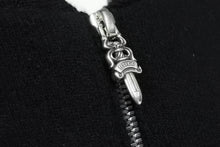 Load image into Gallery viewer, 新品未使用 CHROME HEARTS クロムハーツ カシミヤ ジップ パーカー フローラルクロス ブラック サイズXL シルバー925 金具 中古 4b011082