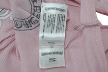 Load image into Gallery viewer, 新品未使用 CHROME HEARTS クロムハーツ タンクトップ ノースリーブ サイズM DEADLY DOLL 希少 ピンク ブラック ホワイト 中古 4b011090