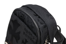 Load image into Gallery viewer, 新品未使用 CHROME HEARTS クロムハーツ ポーチ 新作 総柄 マルチロゴ ナイロン バッグ ブラック 中古 4b011091