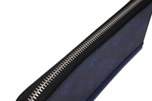 Load image into Gallery viewer, LOUIS VUITTON ルイヴィトン タイガラマ モノグラム ジッピーウォレット ヴェルティカル ターコイズブルー レザー M30447 美品 中古 4b011135