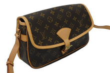 Load image into Gallery viewer, 極美品 LOUIS VUITTON ルイヴィトン ソローニュ モノグラム M42250 ショルダーバッグ ブラウン ゴールド金具 中古 4b011144