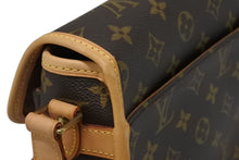 Load image into Gallery viewer, 極美品 LOUIS VUITTON ルイヴィトン ソローニュ モノグラム M42250 ショルダーバッグ ブラウン ゴールド金具 中古 4b011144