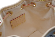 Load image into Gallery viewer, 新品未使用 LOUIS VUITTON ルイヴィトン LV × TM ナノ･ノエ ショルダーバッグ M27493 ホワイト マルチカラー ゴールド金具 中古 4b011162