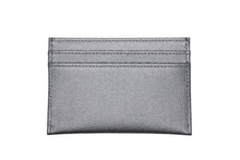 Load image into Gallery viewer, 新品未使用 CHANEL シャネル タイムレスCC 2025/2026 ルーズコレクション カードケース ランダム番台 キャビアスキン シルバー 中古 4b011167