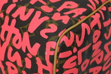 Load image into Gallery viewer, 極美品 LOUIS VUITTON ルイヴィトン モノグラム グラフィティ スピーディ30 ハンドバッグ M93704 ピンク PVC ヌメ革 中古 4b011179
