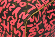 Load image into Gallery viewer, 極美品 LOUIS VUITTON ルイヴィトン モノグラム グラフィティ スピーディ30 ハンドバッグ M93704 ピンク PVC ヌメ革 中古 4b011179