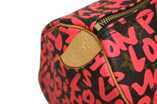 Load image into Gallery viewer, 極美品 LOUIS VUITTON ルイヴィトン モノグラム グラフィティ スピーディ30 ハンドバッグ M93704 ピンク PVC ヌメ革 中古 4b011179