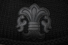 Load image into Gallery viewer, 極美品 CHROME HEARTS クロムハーツ BSフレア レザーパッチ ニットキャップ BSフレア ボタン ビーニー カシミヤ ブラック ONE SIZE 中古 4b011191