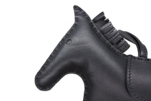 Load image into Gallery viewer, 極美品 HERMES エルメス RODEO ロデオチャーム GM バッグチャーム アニョーミロ ソーブラック Y刻印 中古 4b011202