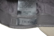 Load image into Gallery viewer, DIOR ディオール 23SS DenimTears ロゴ刺繍 ベースボールキャップ 383C911E4511 アイボリー サイズS 美品 中古 4b011206