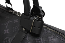 Load image into Gallery viewer, 新品同様 LOUIS VUITTON ルイヴィトン キーポル バンドリエール55 ボストンバッグ M40605 モノグラムエクリプス 中古 4b011222