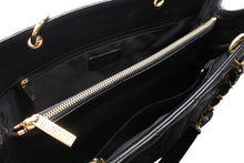 Load image into Gallery viewer, CHANEL シャネル チェーントートバッグ GST ブラック キャビアスキン A50995 ココマーク ブラック ゴールド金具 美品 中古 4b011231