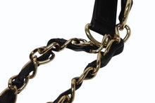 Load image into Gallery viewer, CHANEL シャネル チェーントートバッグ GST ブラック キャビアスキン A50995 ココマーク ブラック ゴールド金具 美品 中古 4b011231
