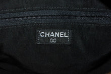 Load image into Gallery viewer, 極美品 CHANEL シャネル ハンドバッグ 6番台 ココマーク キャビアスキン キルティング ブラック ゴールド金具 中古 4b011235