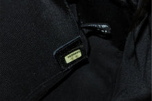 Load image into Gallery viewer, 極美品 CHANEL シャネル ハンドバッグ 6番台 ココマーク キャビアスキン キルティング ブラック ゴールド金具 中古 4b011235