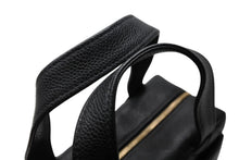 Load image into Gallery viewer, 極美品 CHANEL シャネル ハンドバッグ 6番台 ココマーク キャビアスキン キルティング ブラック ゴールド金具 中古 4b011235