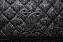 Load image into Gallery viewer, 極美品 CHANEL シャネル ハンドバッグ 6番台 ココマーク キャビアスキン キルティング ブラック ゴールド金具 中古 4b011235