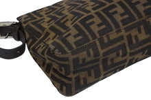 Load image into Gallery viewer, FENDI フェンディ マンマバケット ハンドバッグ 26566 ズッカ柄 ブラウン レザー ナイロンキャンバス シルバー金具 美品 中古 4c011260