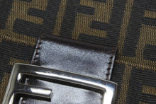 Load image into Gallery viewer, FENDI フェンディ マンマバケット ハンドバッグ 26566 ズッカ柄 ブラウン レザー ナイロンキャンバス シルバー金具 美品 中古 4c011260