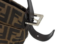 Load image into Gallery viewer, FENDI フェンディ マンマバケット ハンドバッグ 26566 ズッカ柄 ブラウン レザー ナイロンキャンバス シルバー金具 美品 中古 4c011260