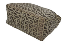 Load image into Gallery viewer, FENDI フェンディ ハンドバッグ 8N0005 ズッキーノ柄 総柄 キャンバス レザー ベージュ ブラウン ガンメタ金具 美品 中古 4b011262