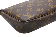 Load image into Gallery viewer, 極美品 LOUIS VUITTON ルイヴィトン ポシェット アクセソワール アクセサリーポーチ M51980 モノグラム ブラウン レザー PVC 中古 4b011270