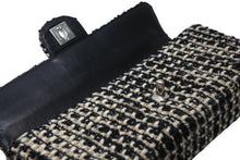 Load image into Gallery viewer, 極美品 CHANEL シャネル イーストウェスト シングル ワンショルダーバッグ 7番台 ブラック ホワイト ベージュ ツイード シルバー金具 中古 4b011273