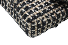 Load image into Gallery viewer, 極美品 CHANEL シャネル イーストウェスト シングル ワンショルダーバッグ 7番台 ブラック ホワイト ベージュ ツイード シルバー金具 中古 4b011273