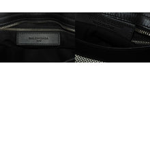 Load image into Gallery viewer, BALENCIAGA バレンシアガ Giant City ジャイアント シティ 2WAYバッグ 173084 ホワイト ブラック シルバー金具 美品 中古 4b011274