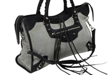 Load image into Gallery viewer, BALENCIAGA バレンシアガ Giant City ジャイアント シティ 2WAYバッグ 173084 ホワイト ブラック シルバー金具 美品 中古 4b011274