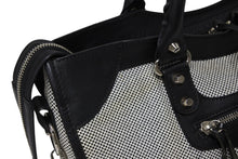 Load image into Gallery viewer, BALENCIAGA バレンシアガ Giant City ジャイアント シティ 2WAYバッグ 173084 ホワイト ブラック シルバー金具 美品 中古 4b011274